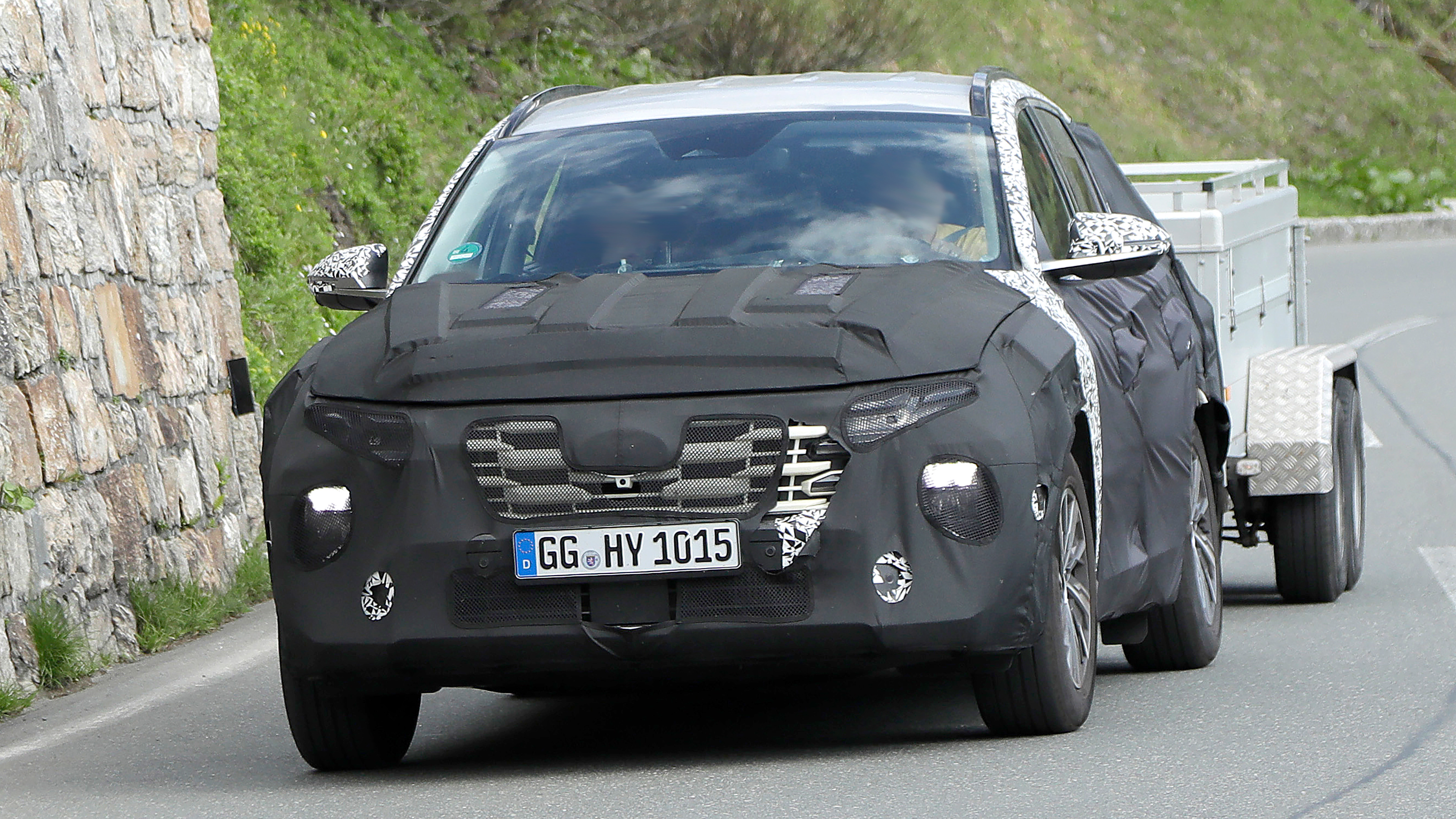 2024 Hyundai tucson (camouflaged) - front tracking