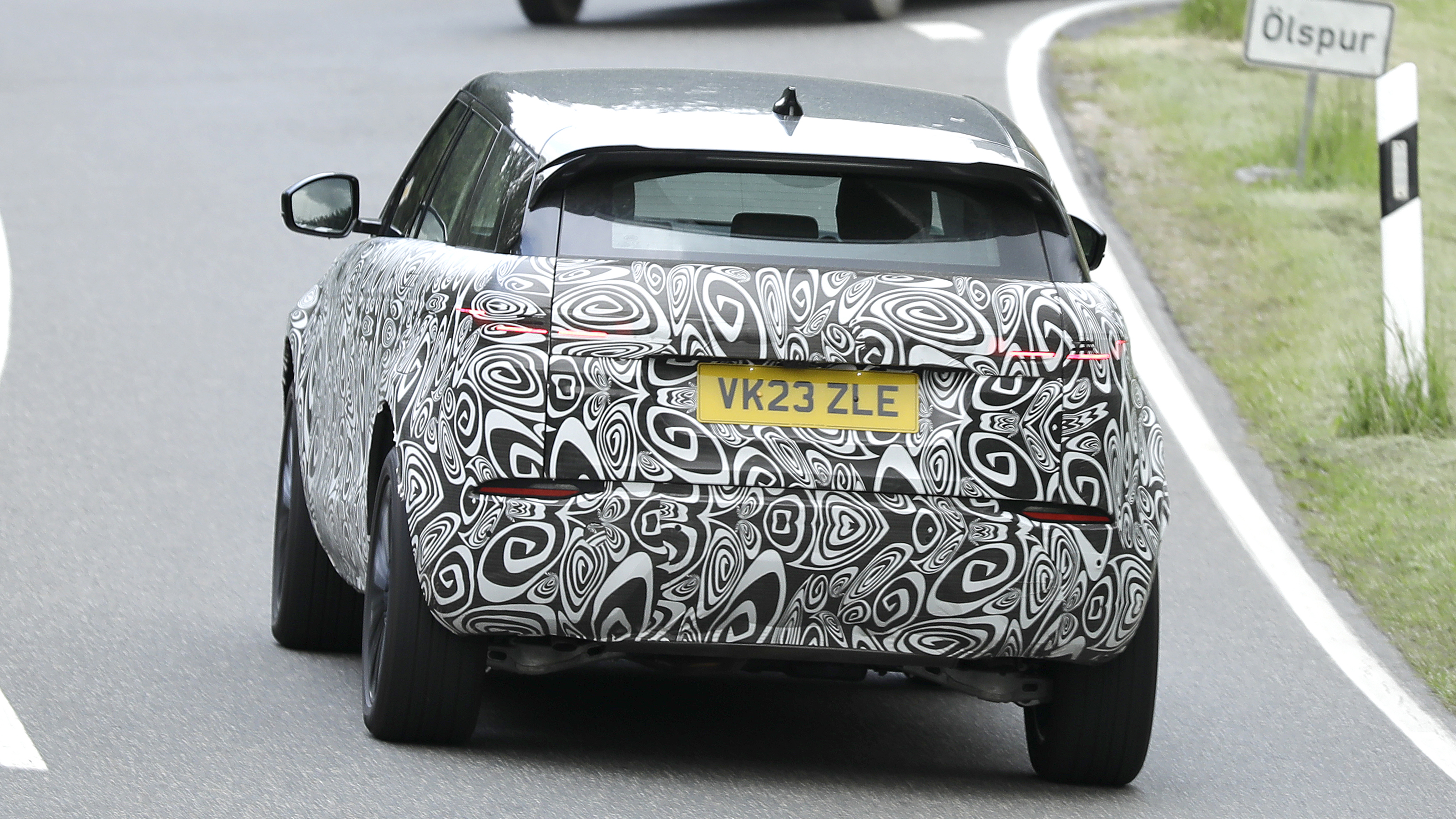 2024 Range Rover Evoque (camouflaged) - rear action