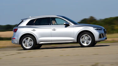Audi Q5 - side tracking