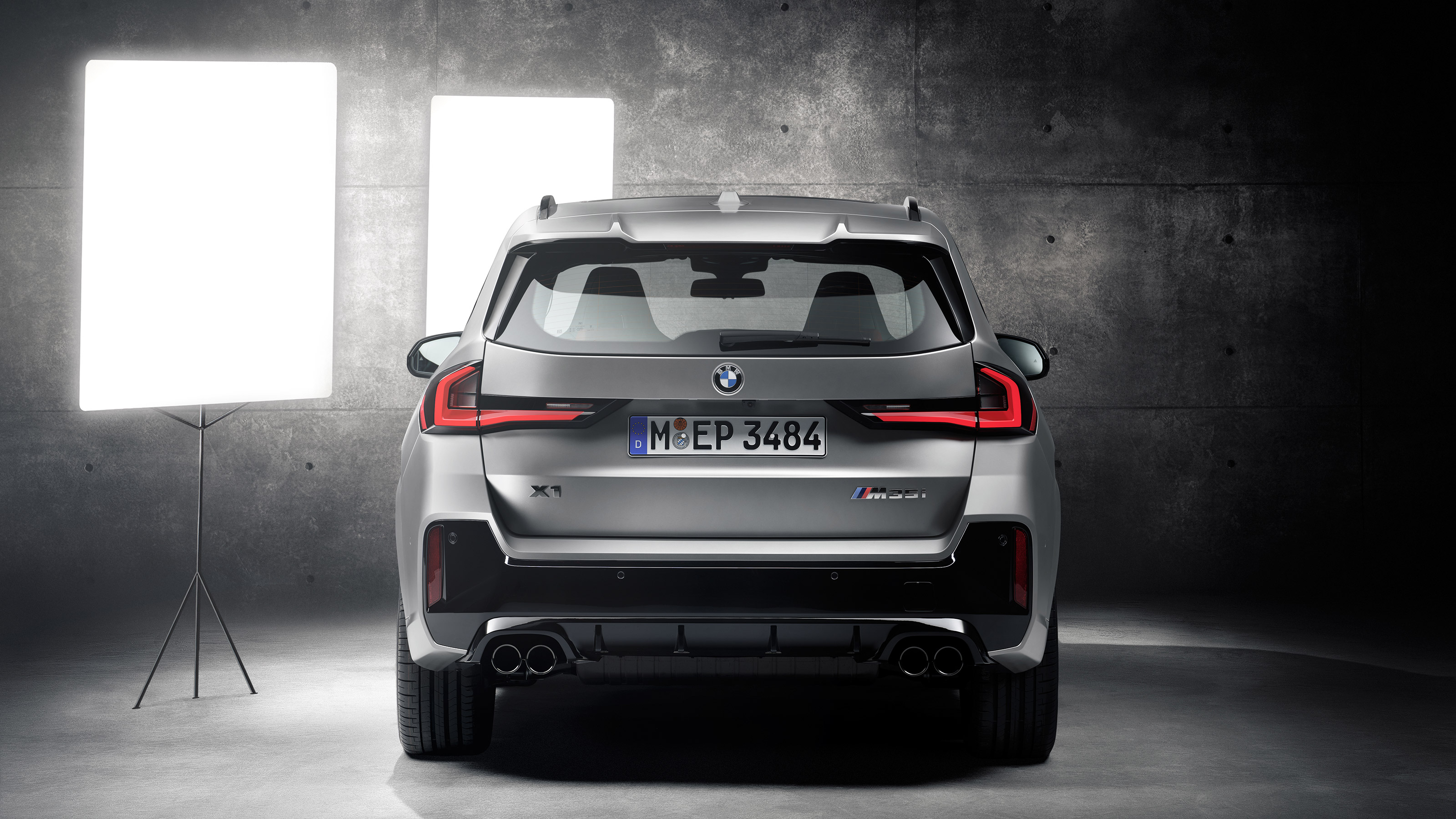 BMW X1 M35i - full rear