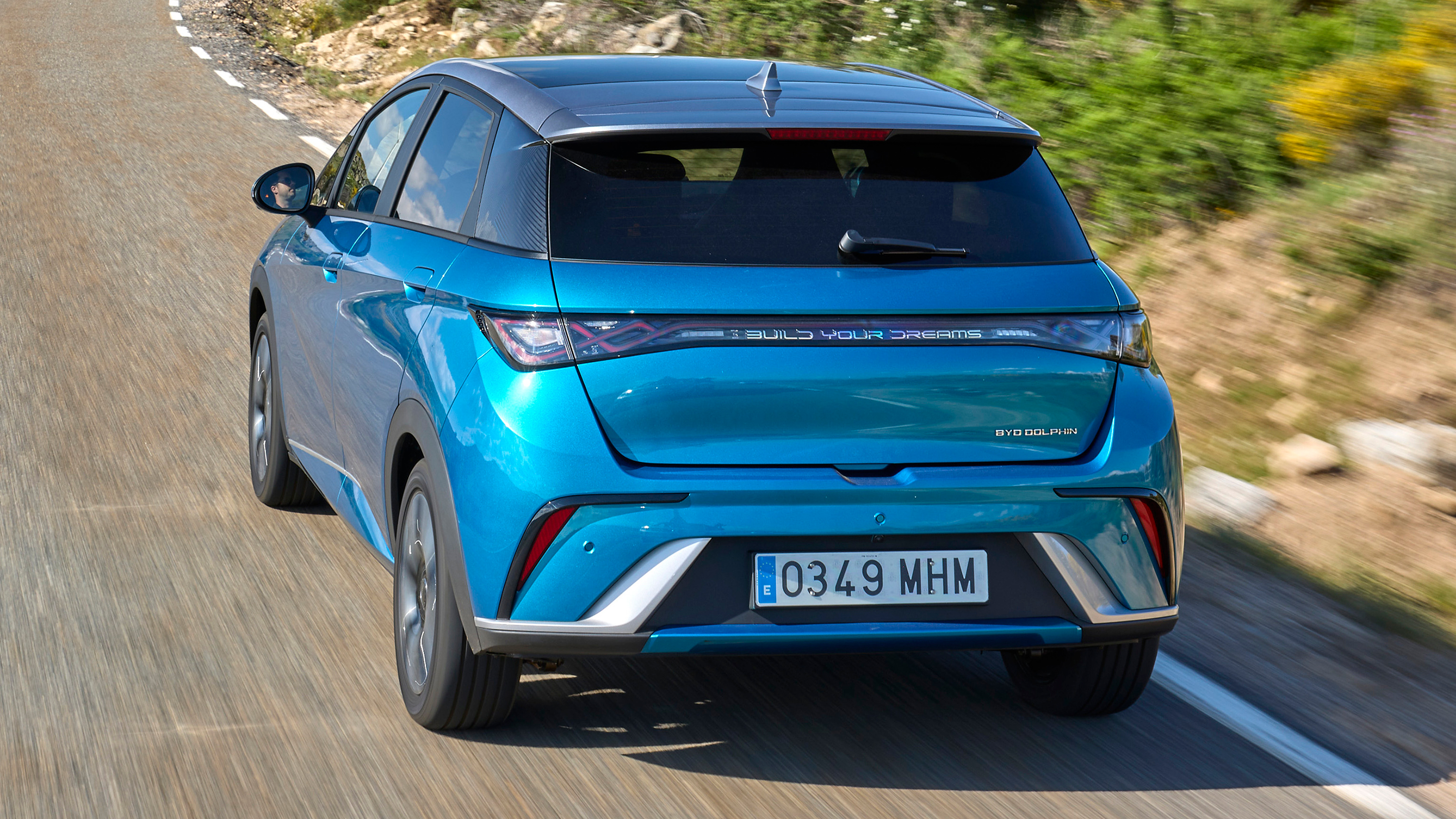 BYD Dolphin - rear tracking
