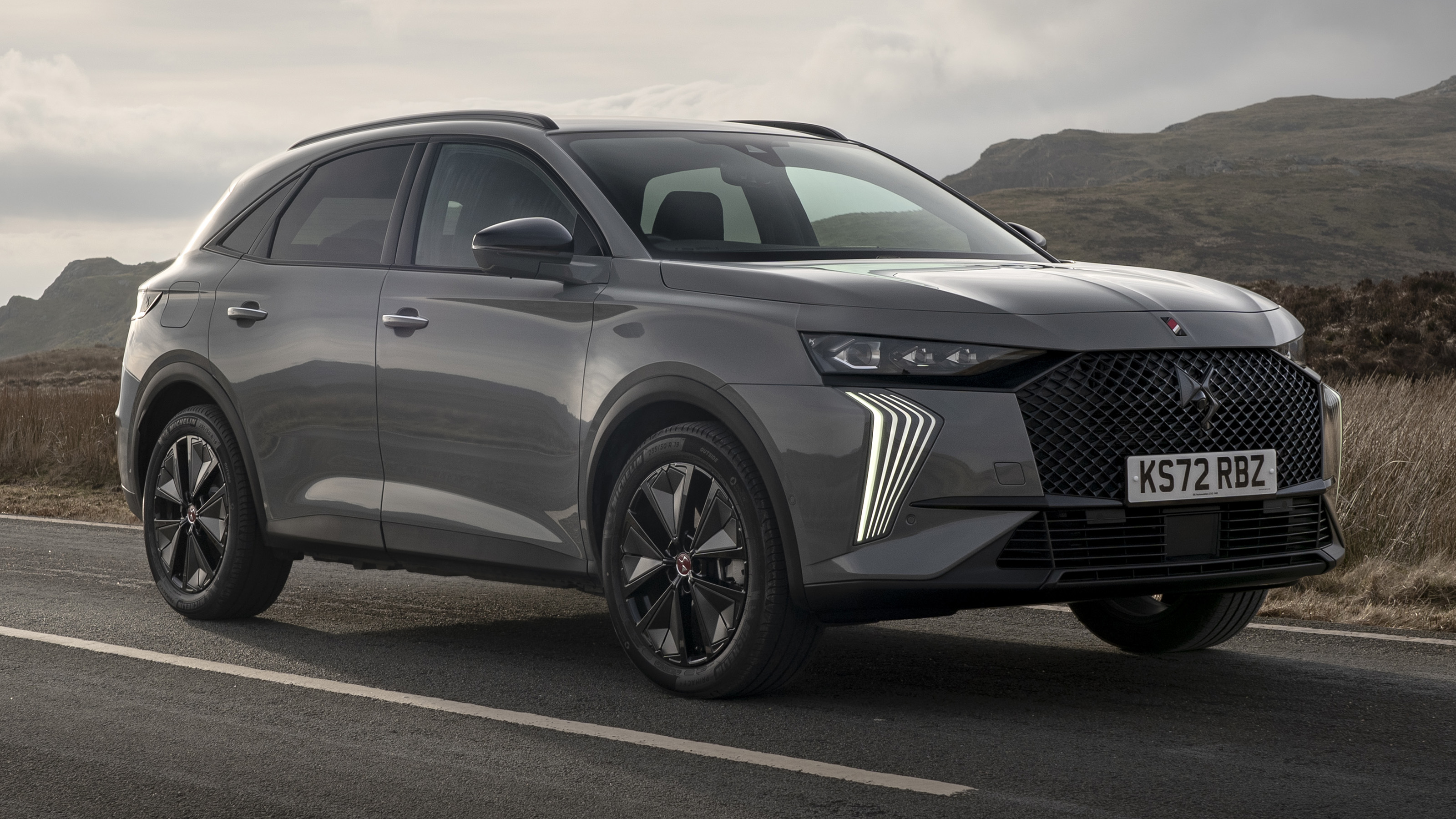 DS 7 - front static