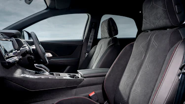 DS 7 - front seats