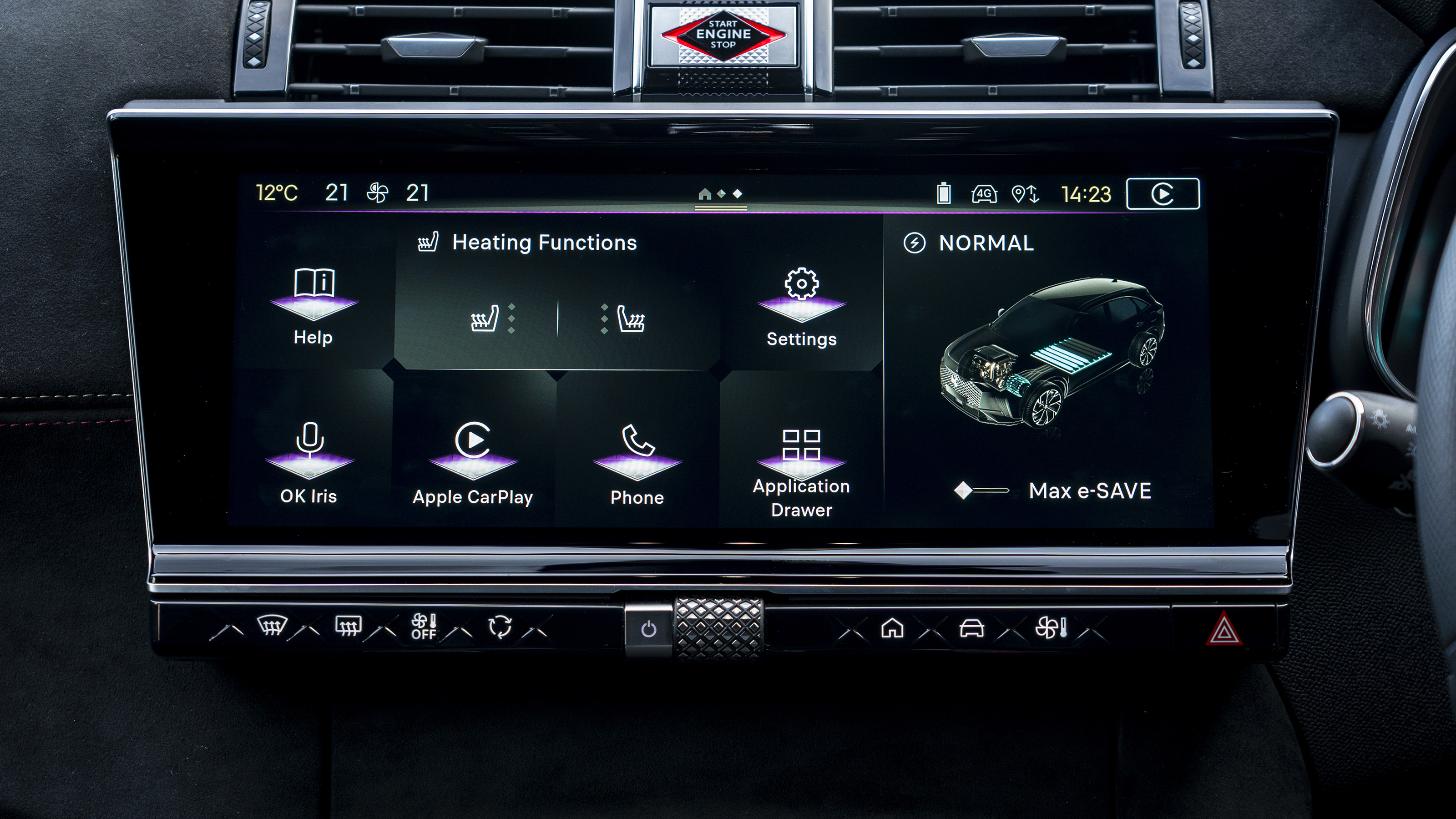 DS 7 - infotainment touchscreen