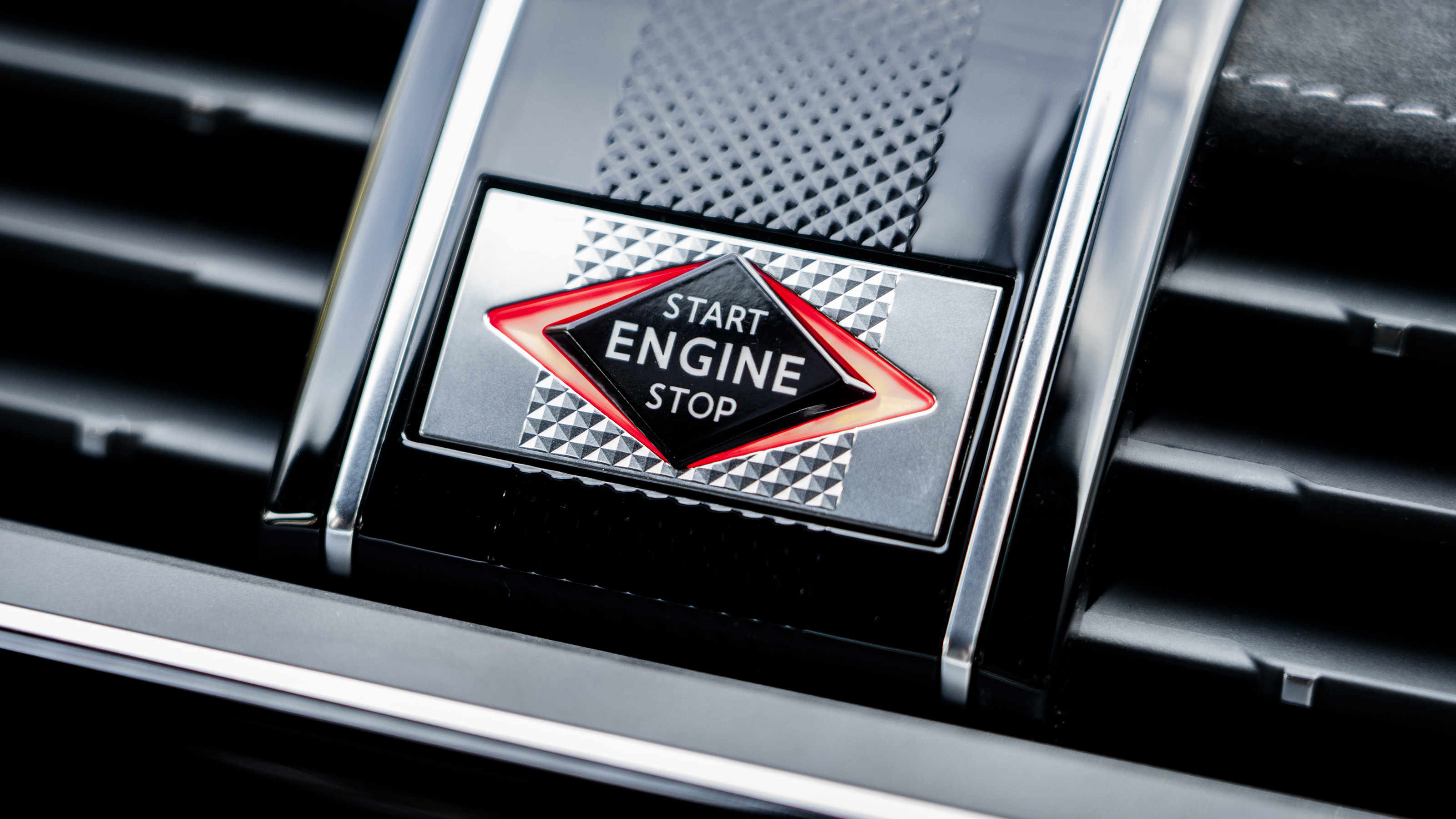 DS 7 - start/stop button