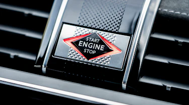 DS 7 - start/stop button