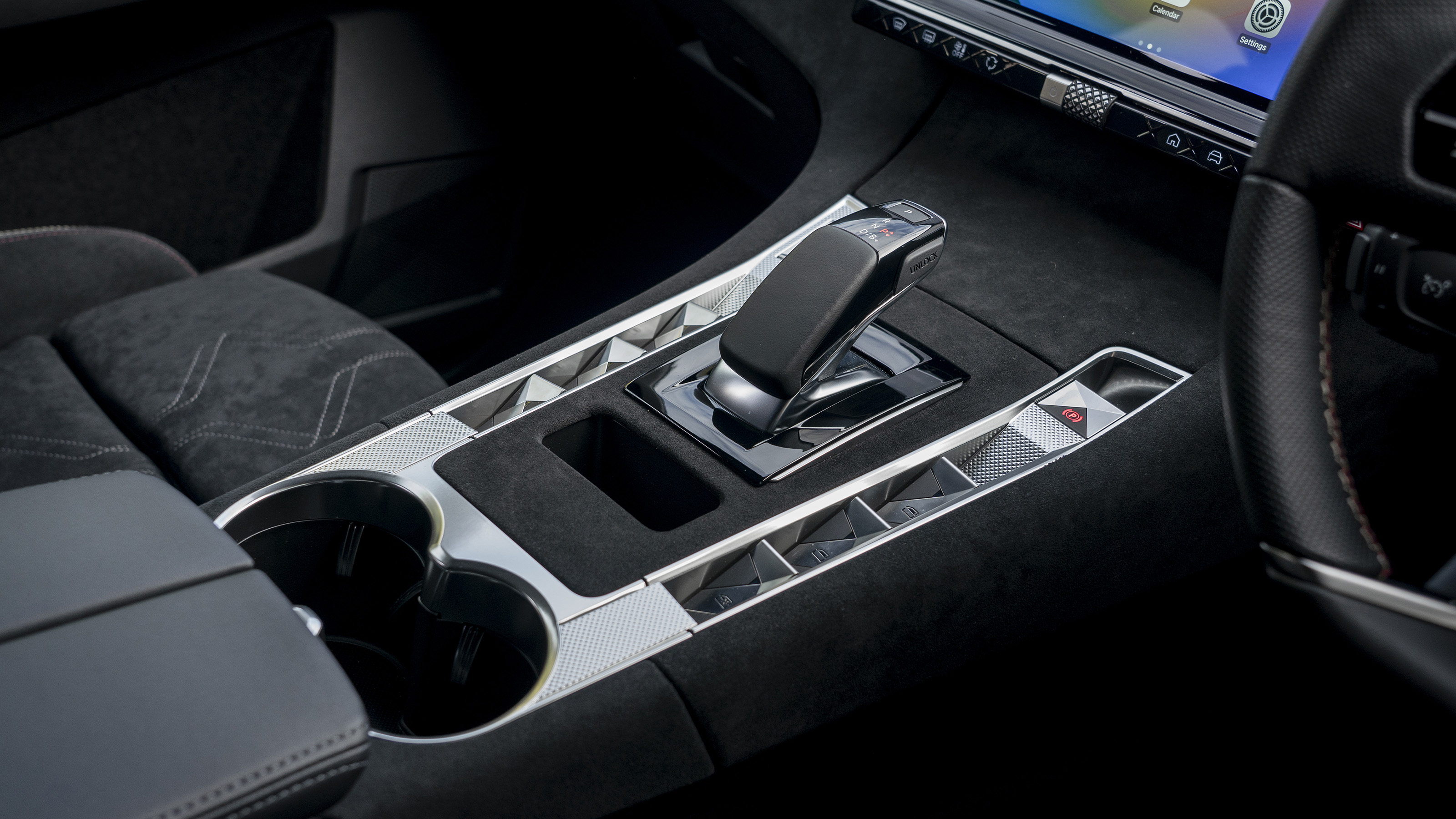 DS 7 - centre console