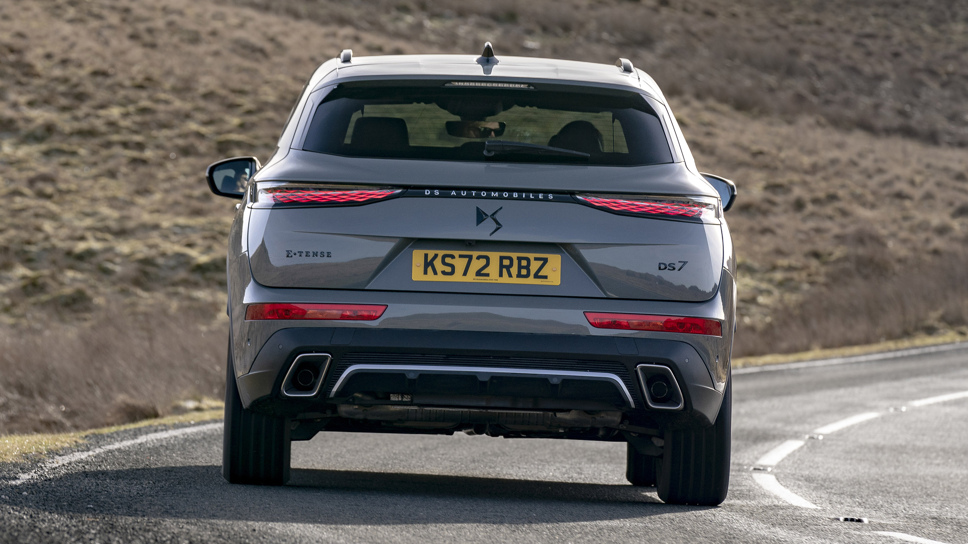 DS 7 - rear cornering