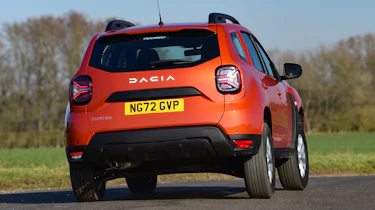 Dacia Duster - rear cornering