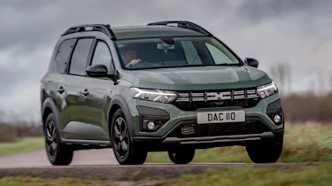 Dacia Jogger - front cornering