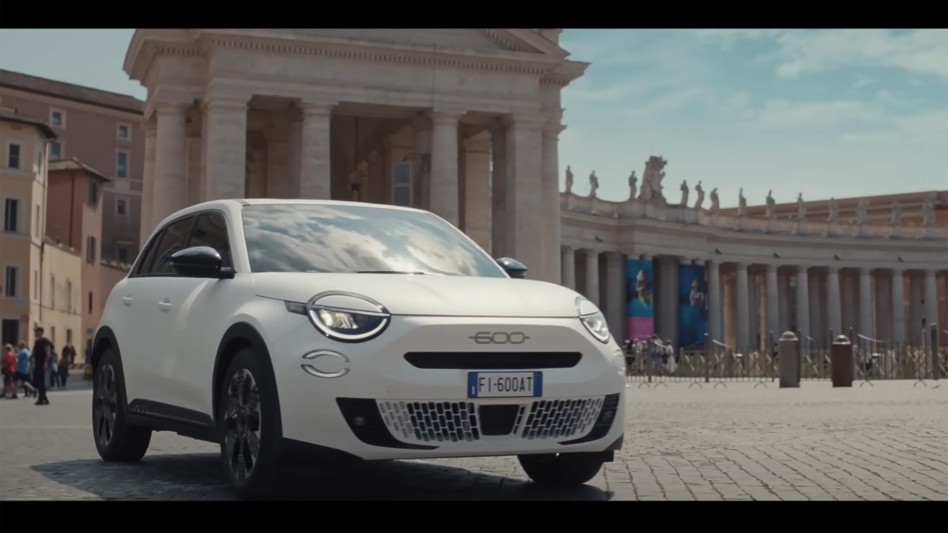 Fiat 600 video screen grab