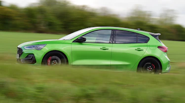 Ford Focus ST Track Pack - side action