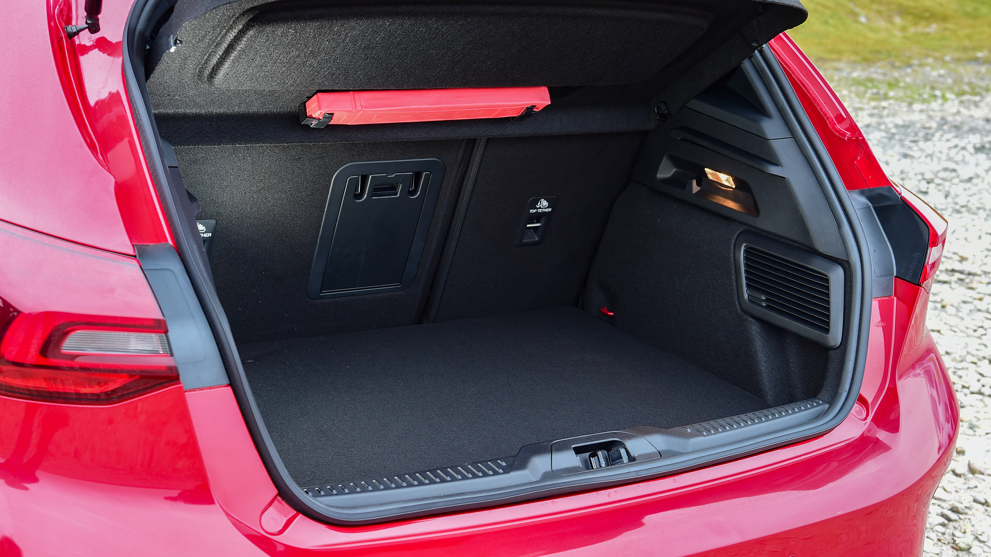 Ford Focus - boot