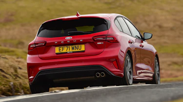 Ford Focus - rear cornering
