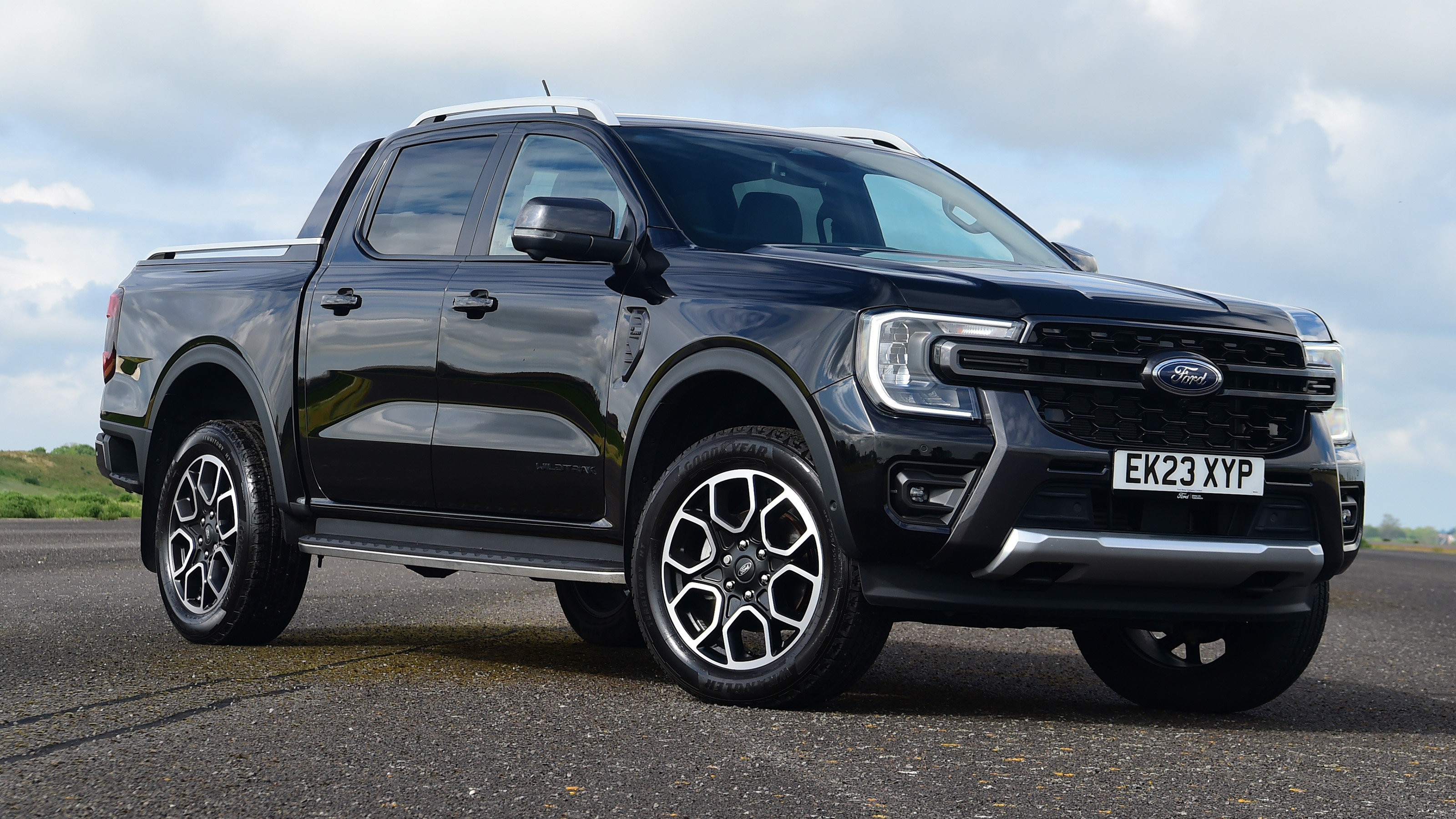 Ford Ranger - front static