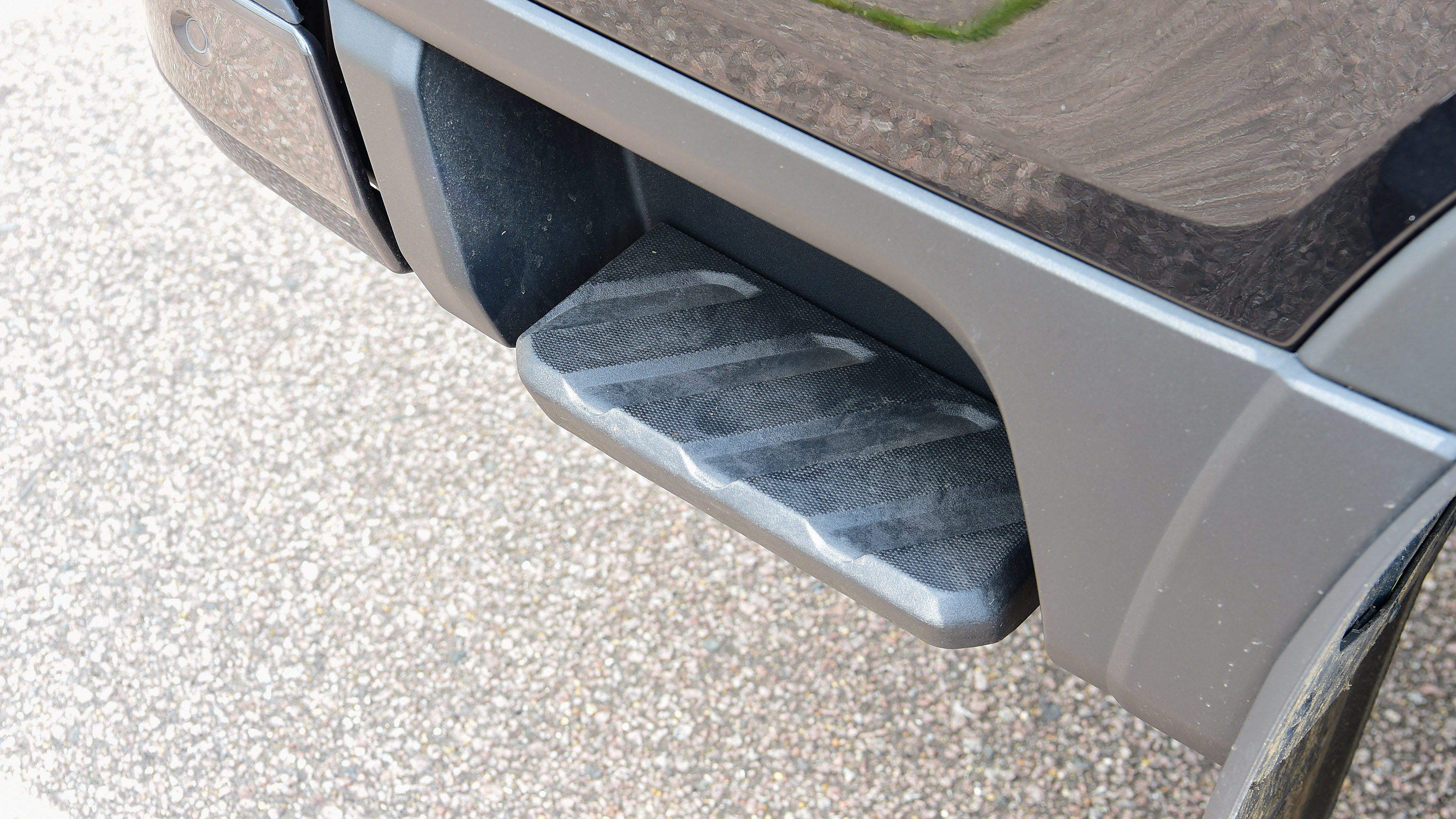 Ford Ranger - rear step