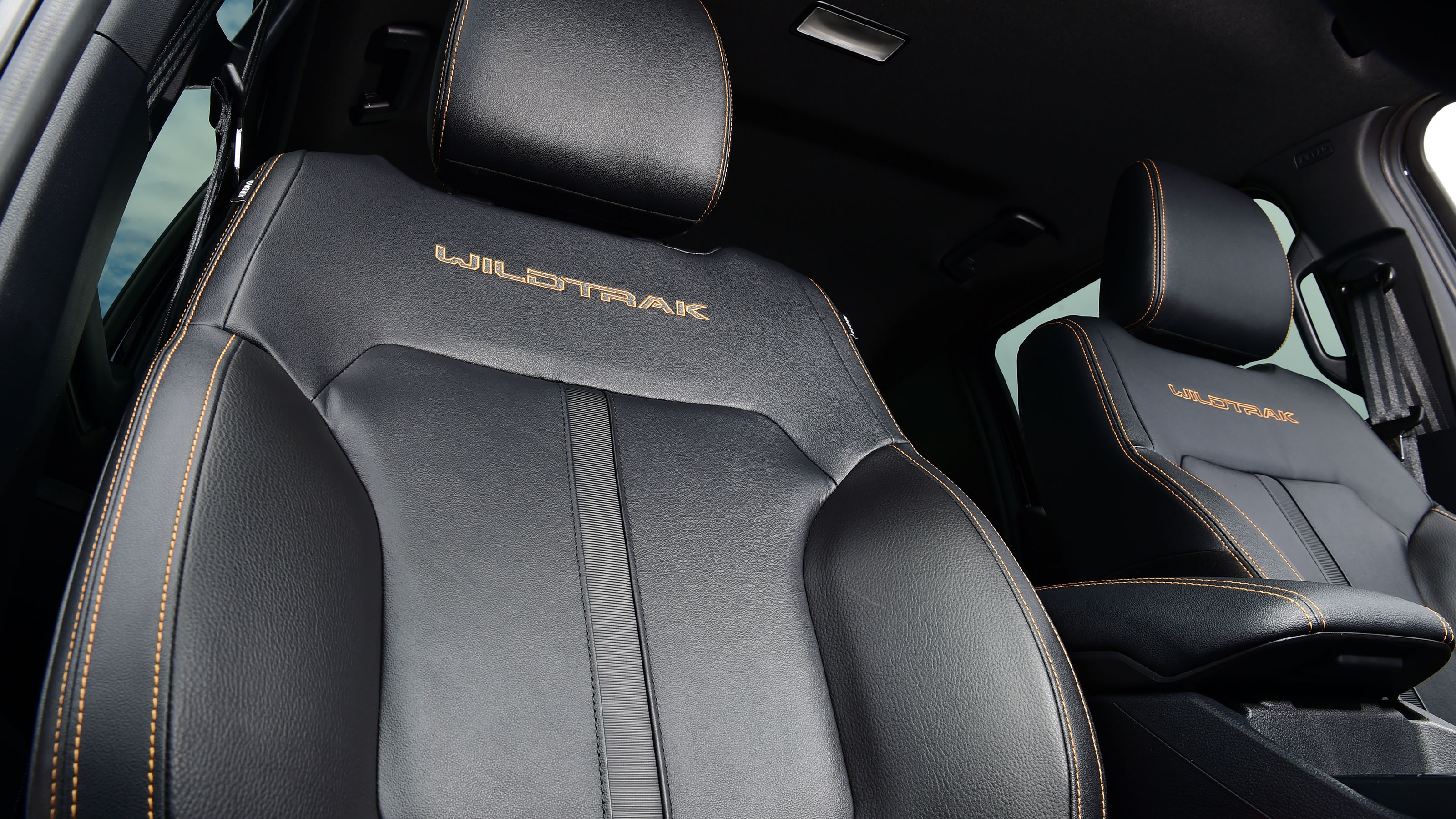 Ford Ranger - front seats