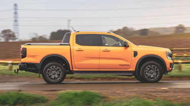 Ford Ranger - side