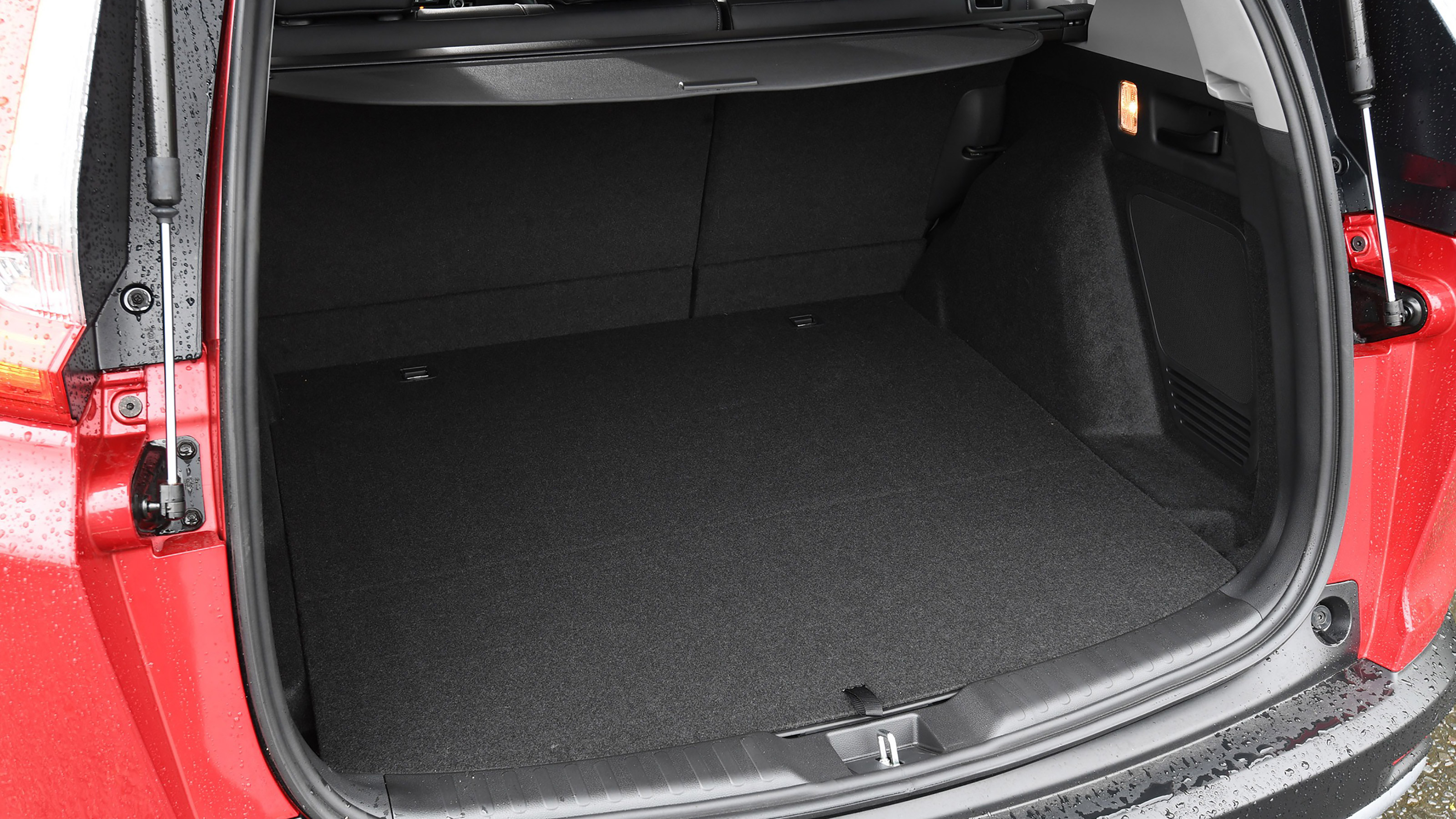 Used Honda CR-V Mk5 - boot