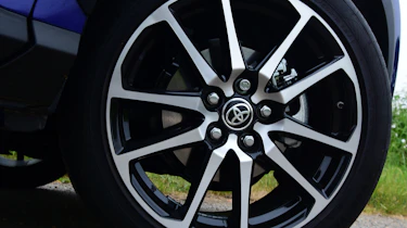 Toyota Yaris Cross - wheel
