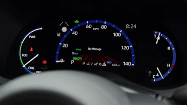 Toyota Yaris Cross - dashboard screen