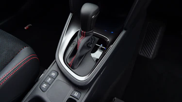 Toyota Yaris Cross - gear selector