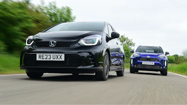 Honda Jazz vs Toyota Yaris Cross - front tracking