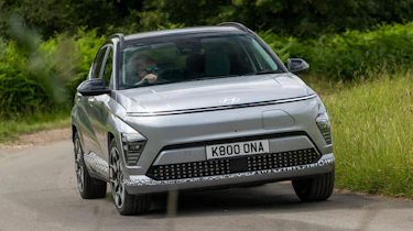 Hyundai Kona - front cornering