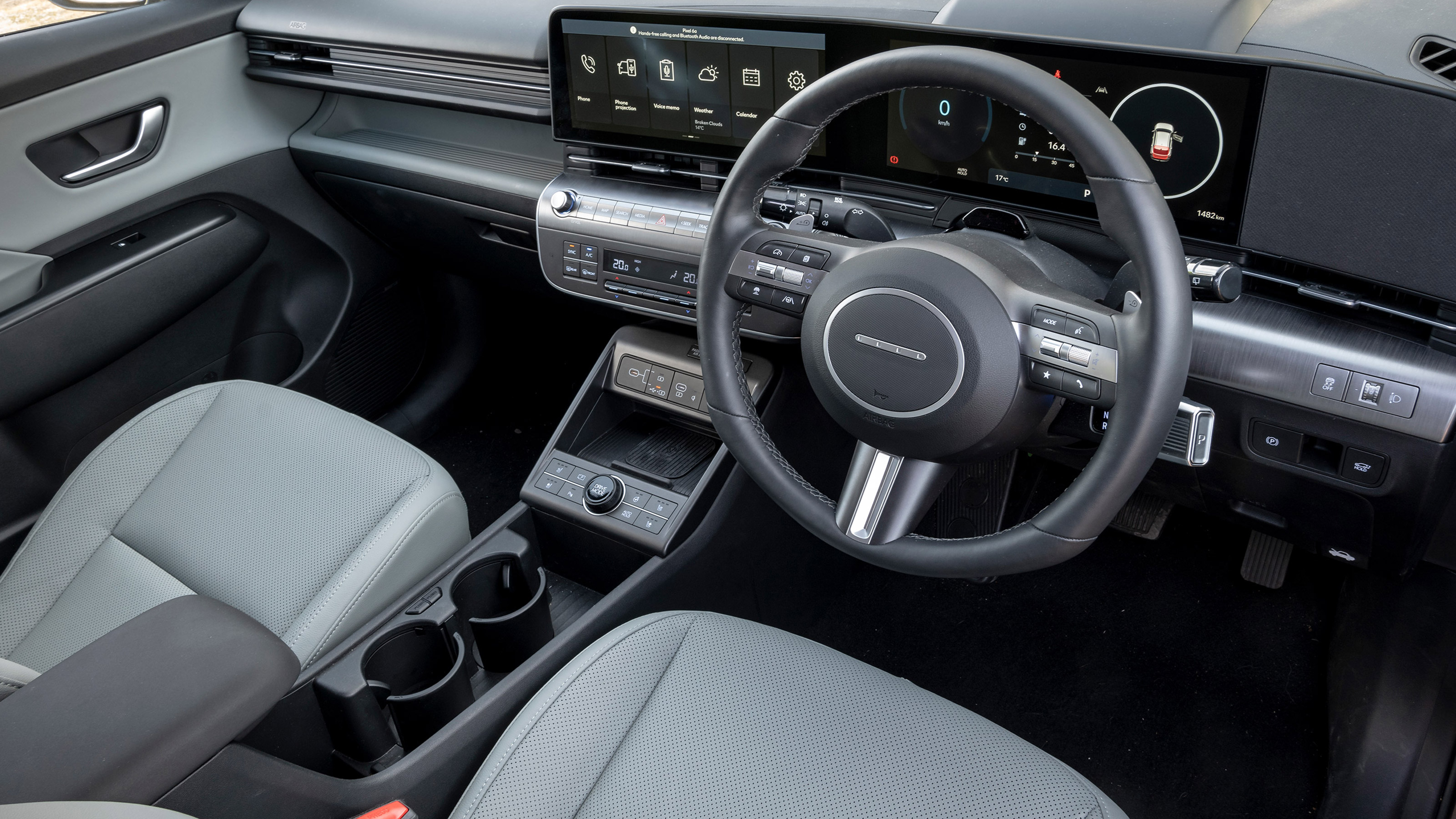 Hyundai Kona - cabin