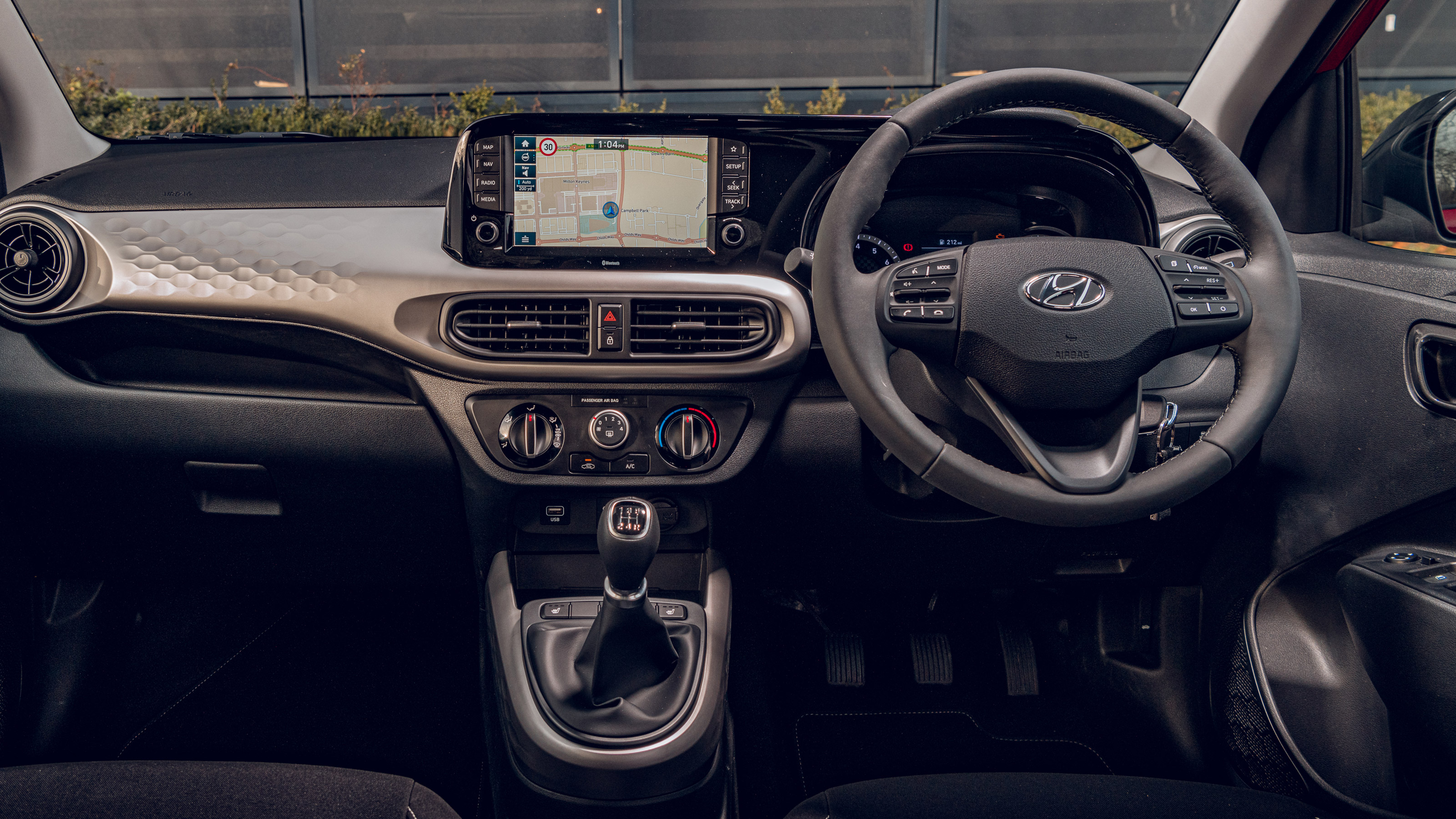 Hyundai i10 - dash