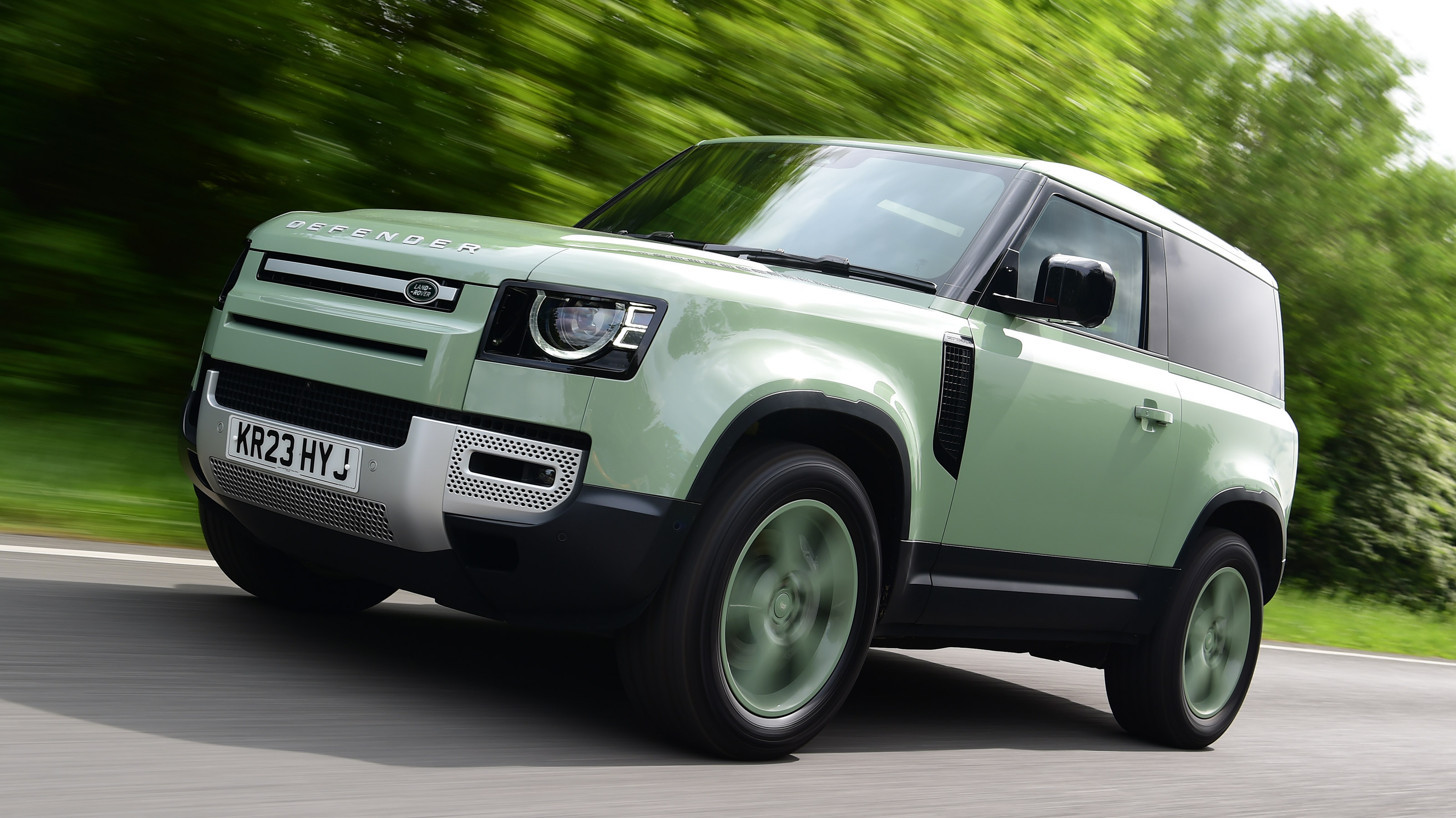 Land Rover Defender 75th Limited Edition - front