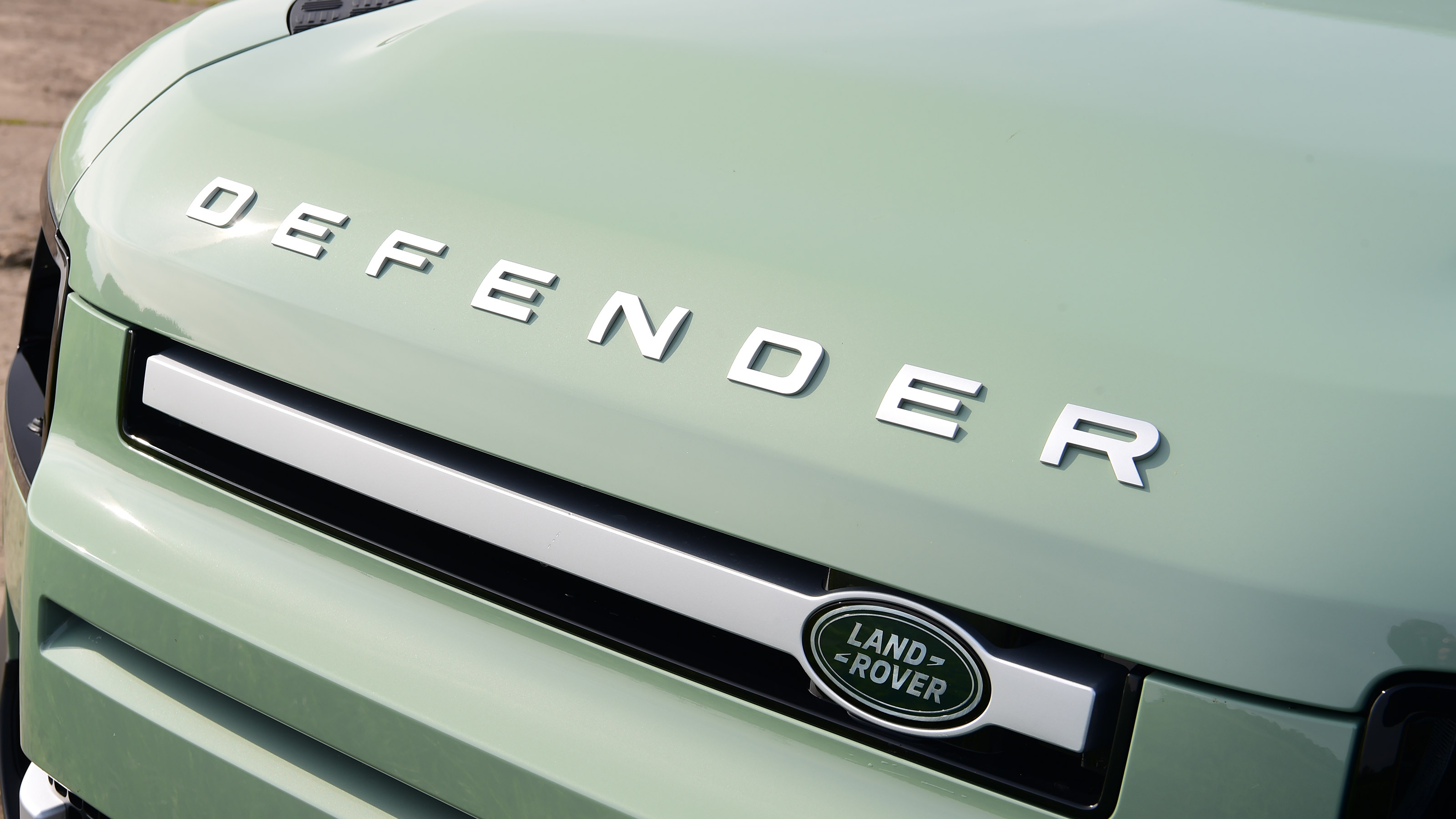Land Rover Defender 75th Limited Edition - front detail