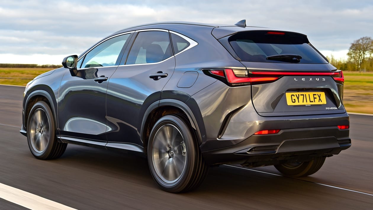 Lexus NX - rear