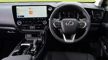 Lexus NX - dash