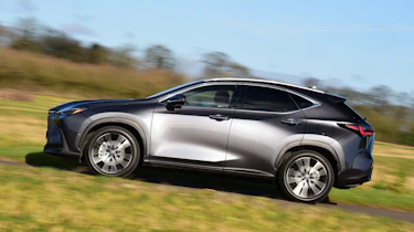 Lexus NX - side