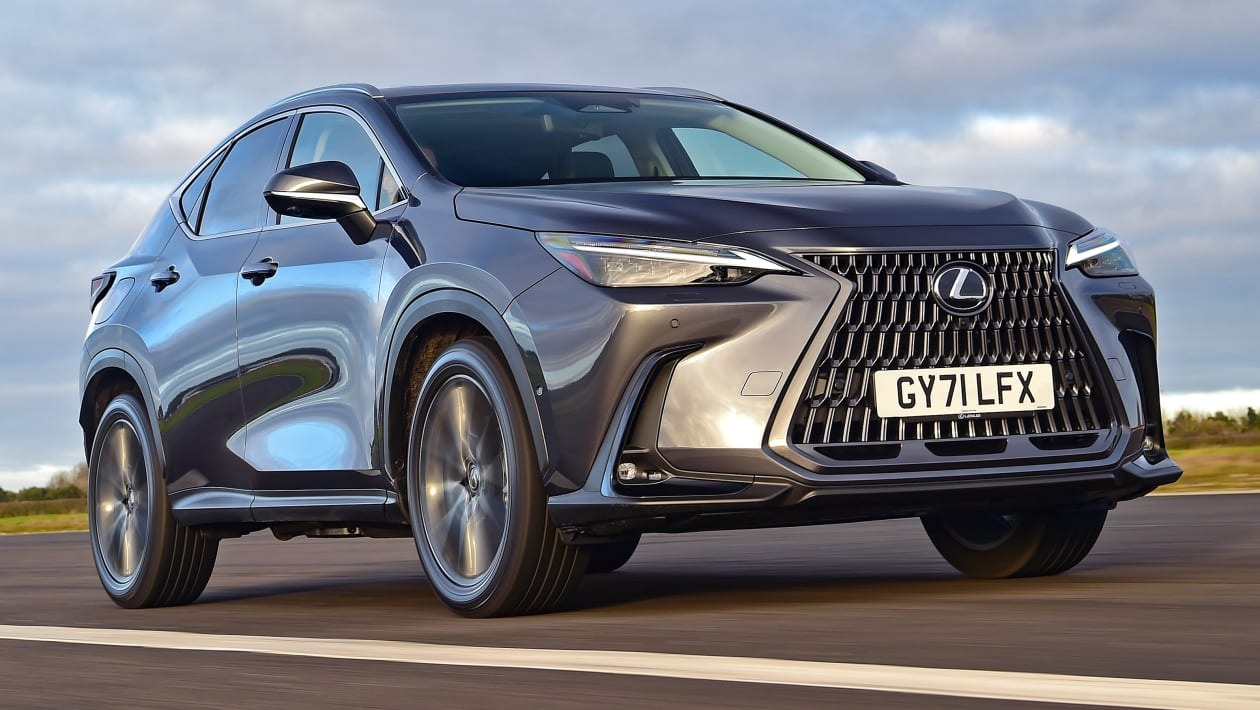 Lexus NX - front