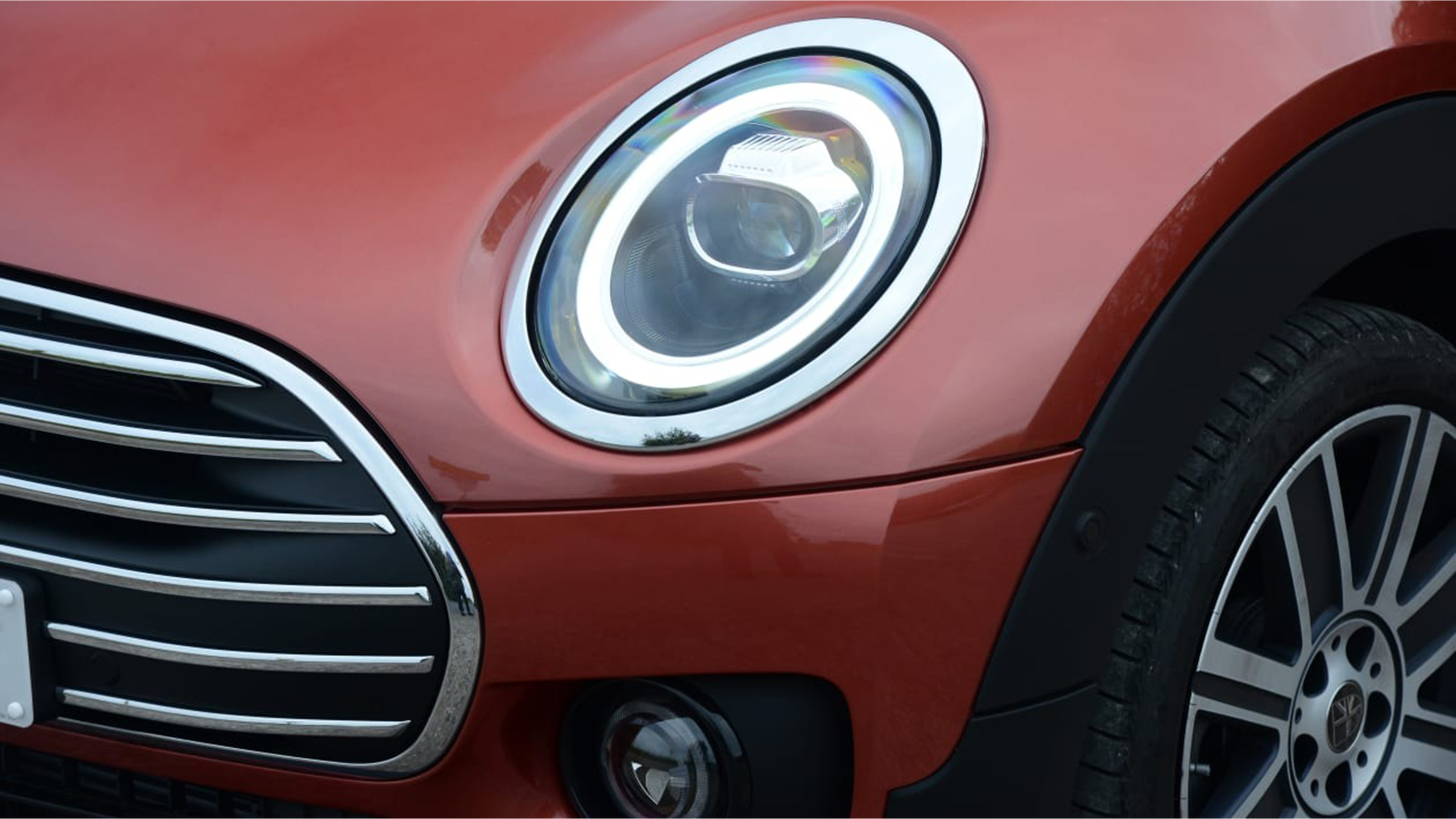 MINI Clubman - headlight