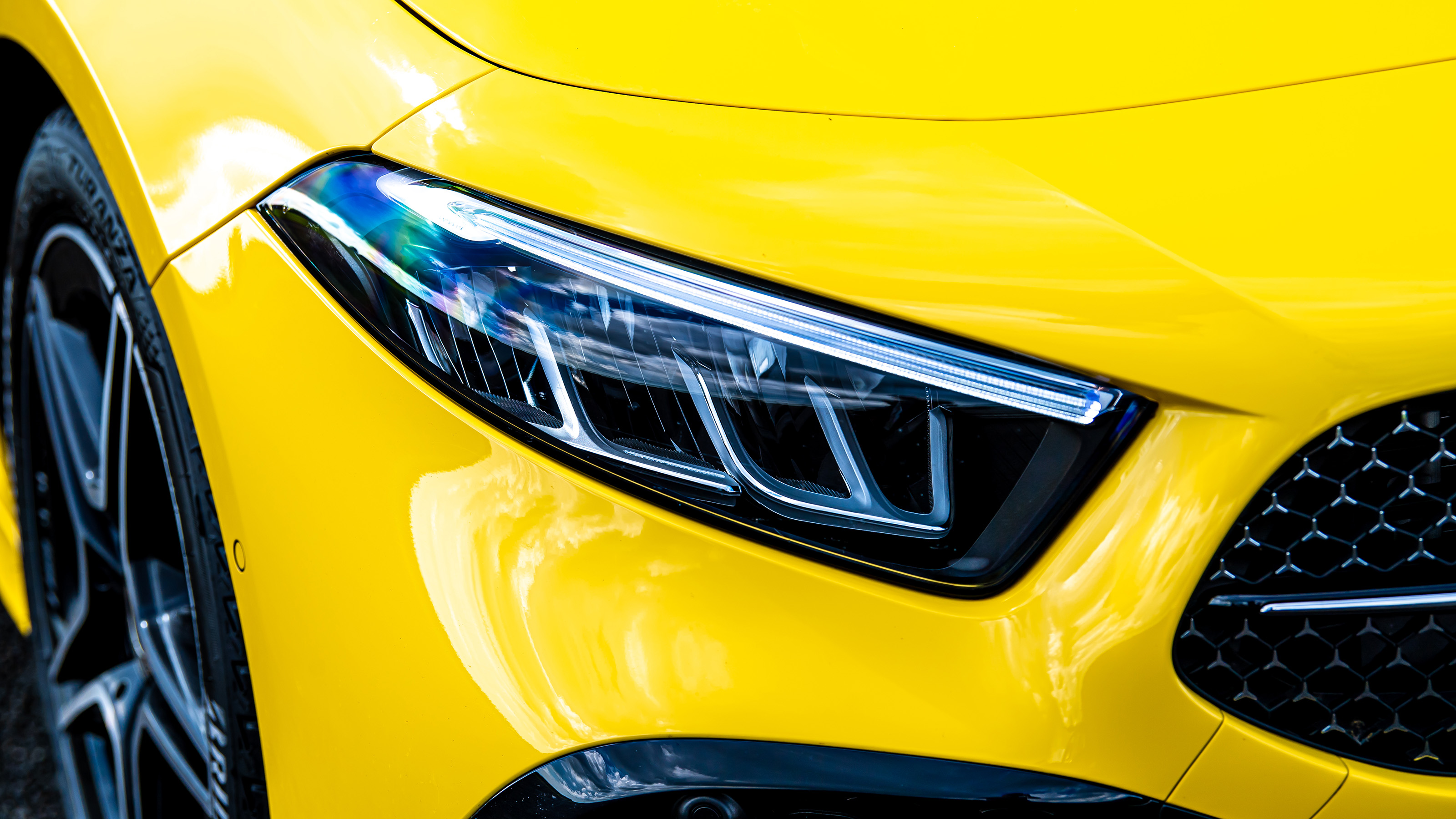 Mercedes A-Class - headlights