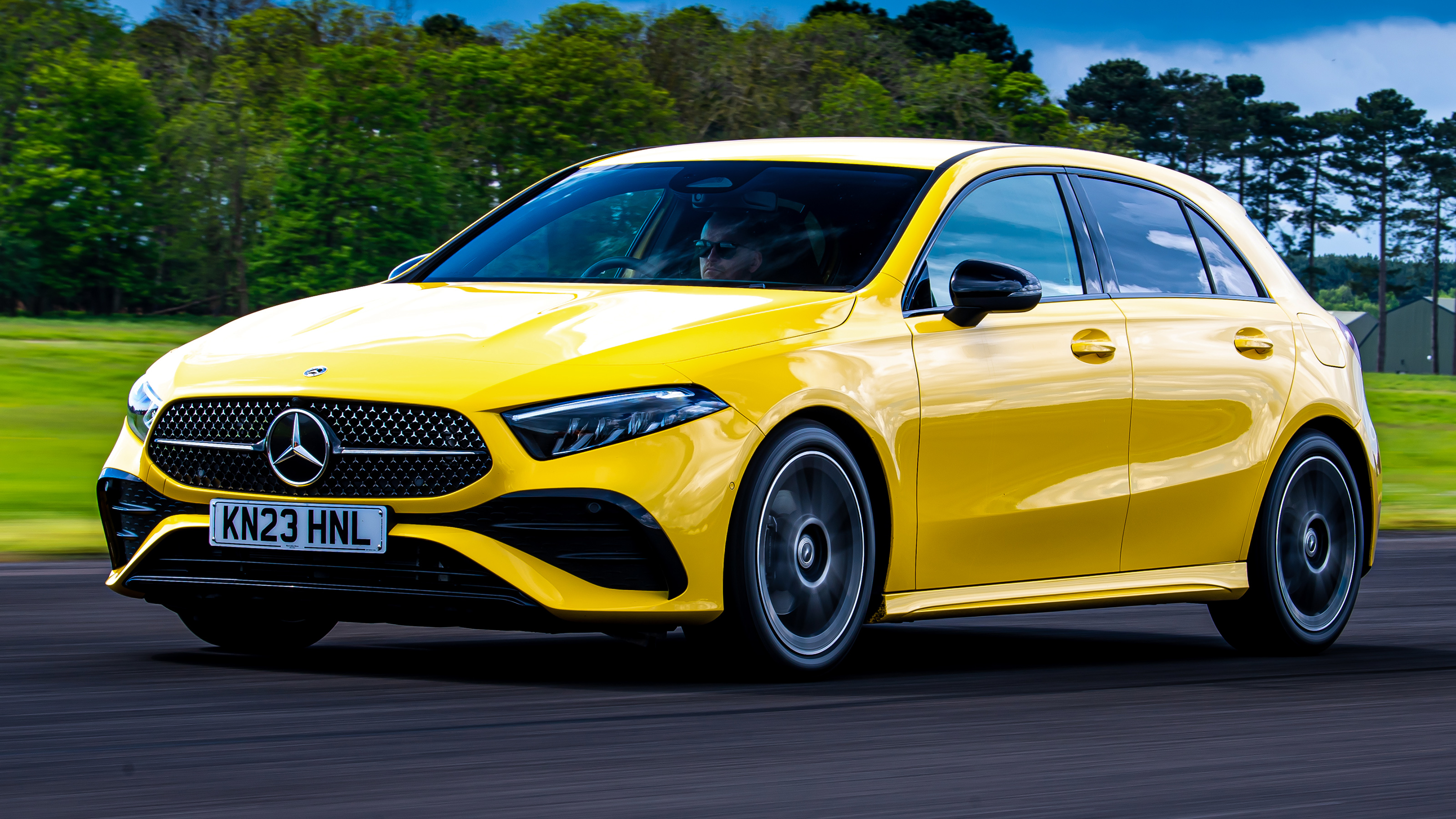Mercedes A-Class - front tracking