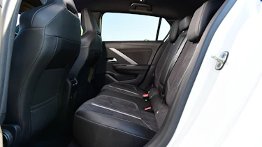 Vauxhall Astra GSe - rear seats