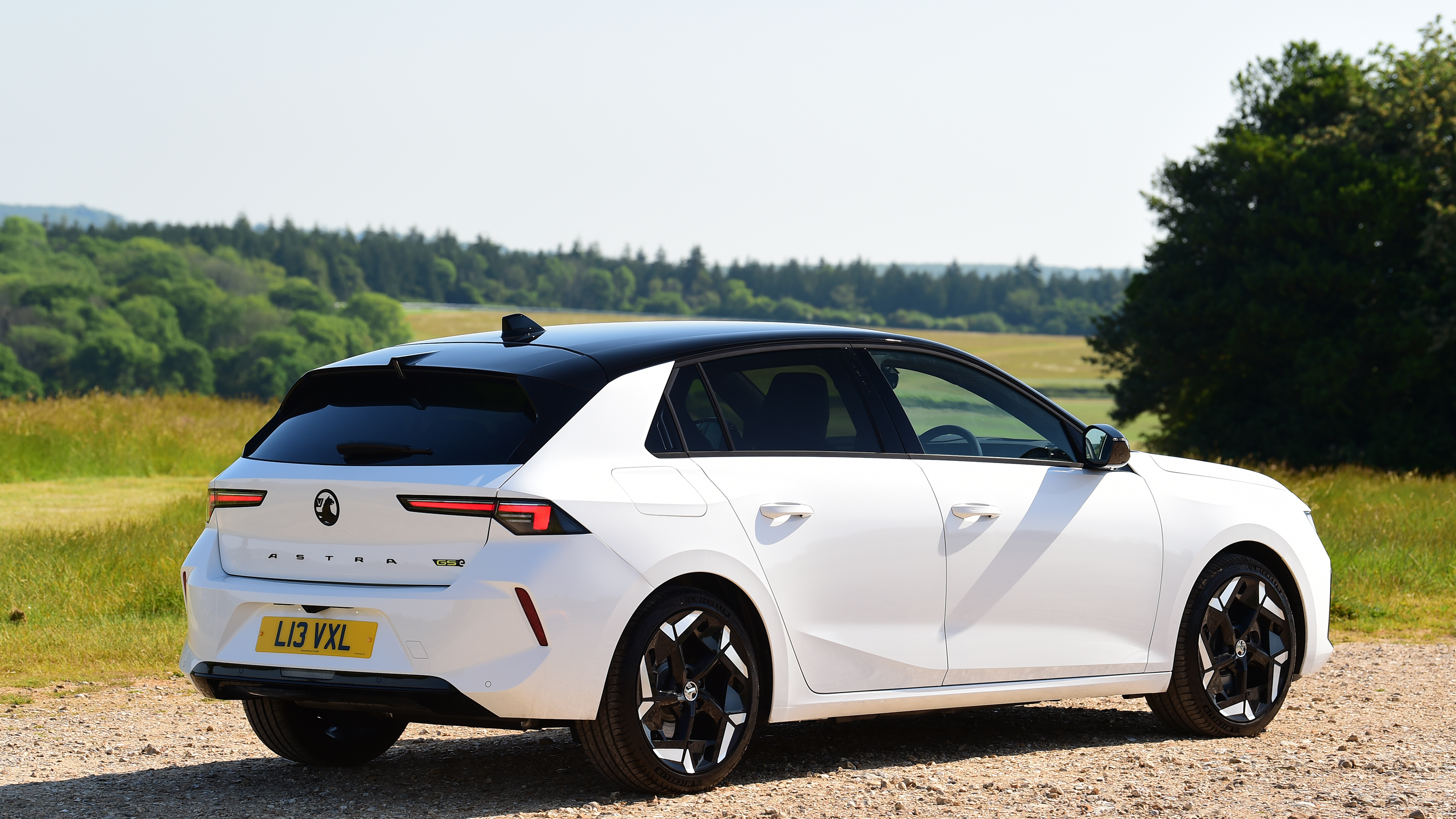 Vauxhall Astra GSe - rear static