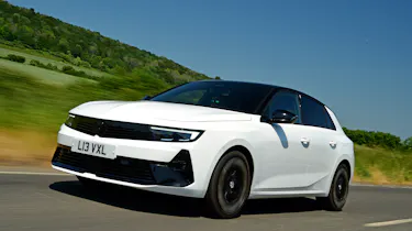 Vauxhall Astra GSe - front tracking