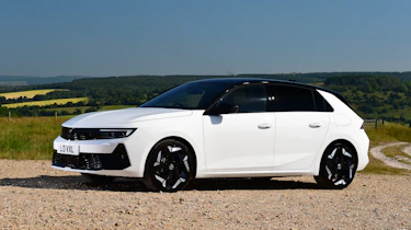 Vauxhall Astra GSe - front static