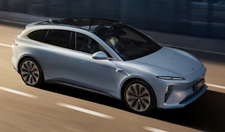 Nio ET5 Touring - front tracking