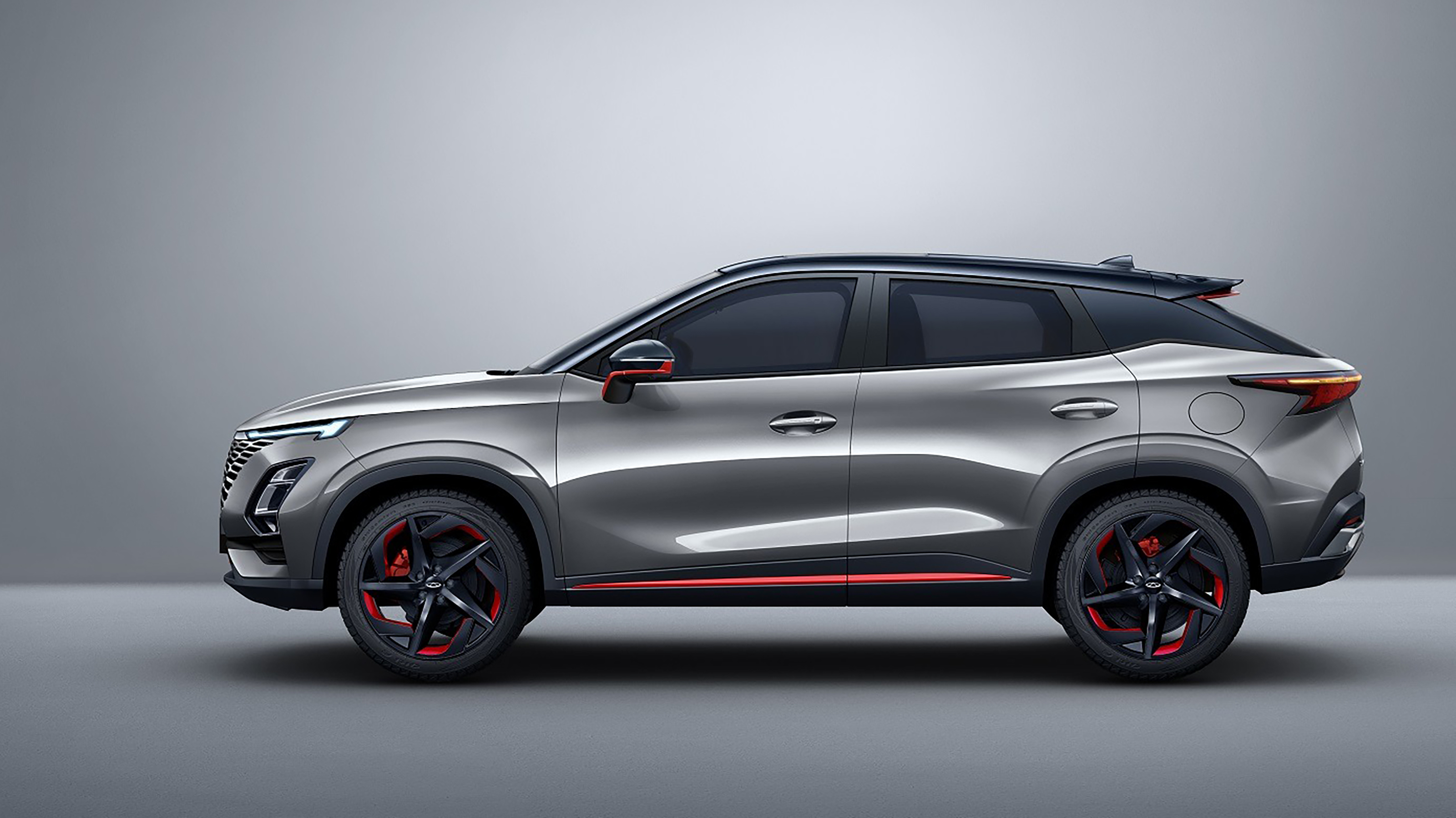 Omoda C5 side