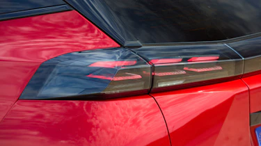 Peugeot e-2008 - rear light