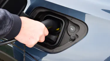 Connecting charger to Polestar 2