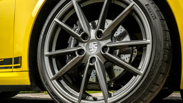 Porsche 911 Carrera T - wheel