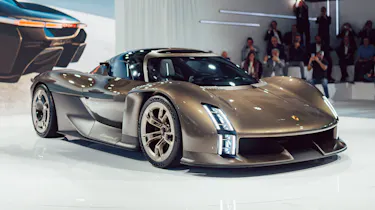 Porsche Mission X - front show