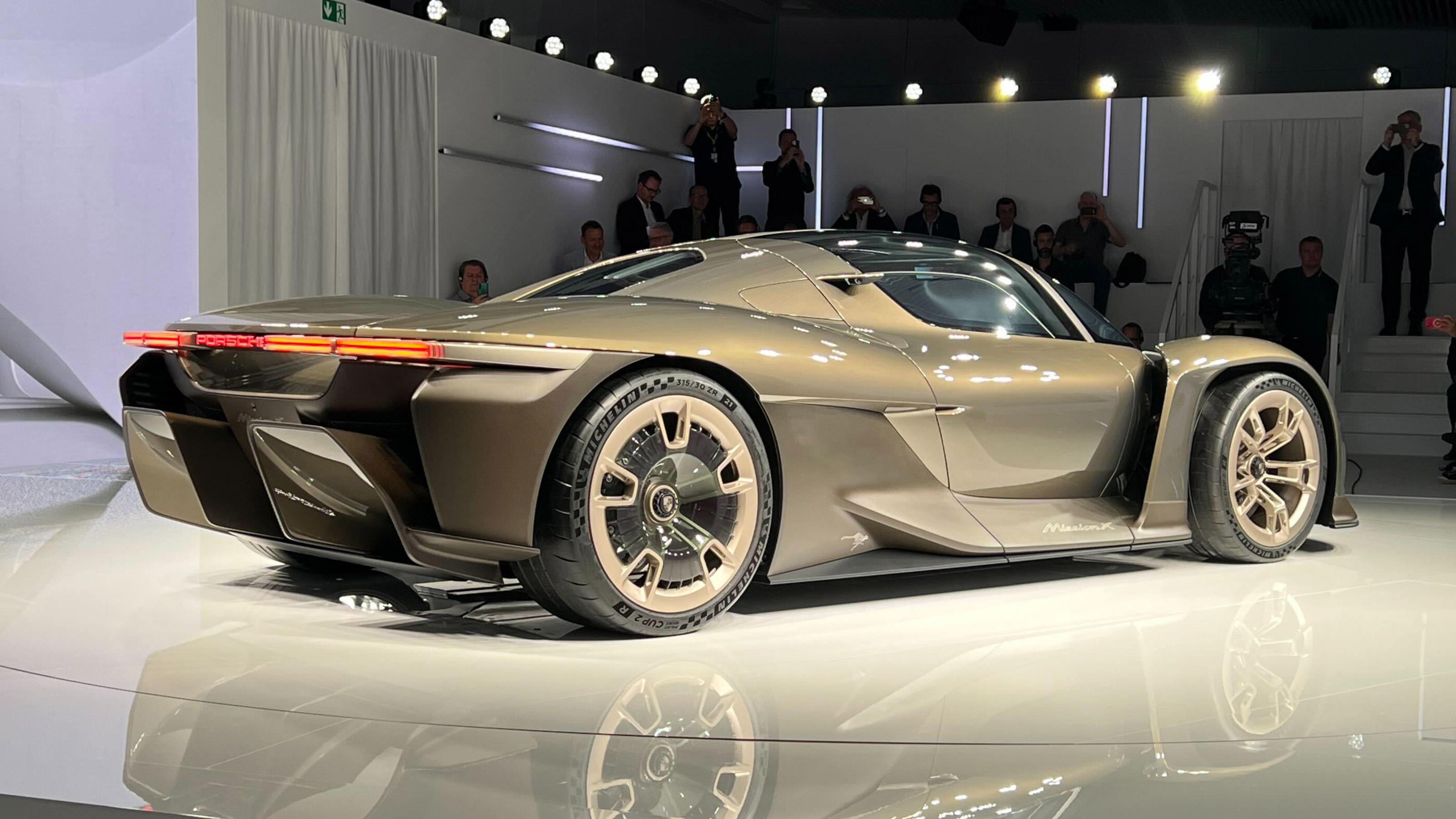Porsche Mission X - rear